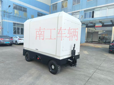 2吨电动安博体育·ANBO(中国)官方网站 飞翼箱式工具拖车2I.jpg