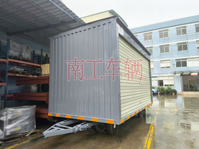 10吨箱式安博体育·ANBO(中国)官方网站两侧带卷帘门I.jpg