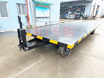 6吨牵引安博体育·ANBO(中国)官方网站 工业全挂拖车4I.jpg