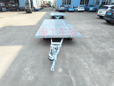 船体艏段运输安博体育·ANBO(中国)官方网站4I.jpg