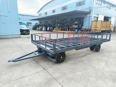 4吨骨架式安博体育·ANBO(中国)官方网站 带下翻护栏工具拖车3I.jpg