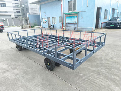 4吨骨架式安博体育·ANBO(中国)官方网站 带下翻护栏工具拖车2I.jpg