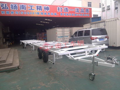 1769245536599870.jpg 4吨房车底盘 平板全挂拖车1I.jpg